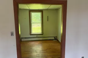 301 Webster St, Hudson, NH 03051 - Photo 7