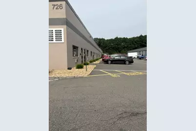 726 E Industrial Park Drive #Q, Manchester, NH 03109 - Photo 1