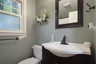 21 Shelburne Rd, Nashua, NH 03063 - Photo 19