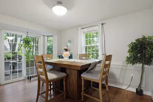 21 Shelburne Rd, Nashua, NH 03063 - Photo 9