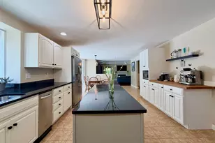 11 Boxwood Ln, Dover, NH 03820 - Photo 13