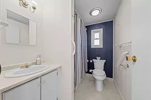 66 Fairfield Dr, Concord, NH 03301 - Photo 17