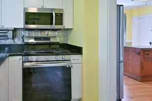 375 Orange St, Manchester, NH 03104 - Photo 21