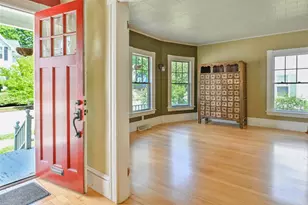 375 Orange St, Manchester, NH 03104 - Photo 9