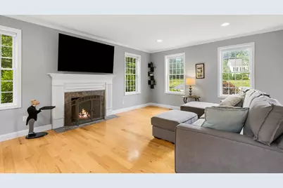 24 Thurston Drive, Lee, NH 03861 - Photo 5