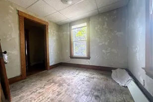 32 Hartness Ave, Springfield, VT 05156 - Photo 23