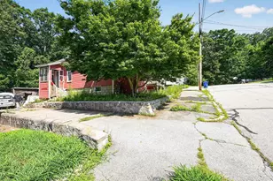 226 Lafayette St, Manchester, NH 03102 - Photo 3