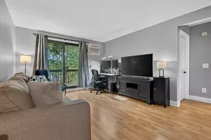 60 Old Hackett Hill Rd, Manchester, NH 03102 - Photo 7