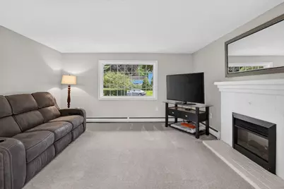 2 Queensway Circle, Nashua, NH 03062 - Photo 23