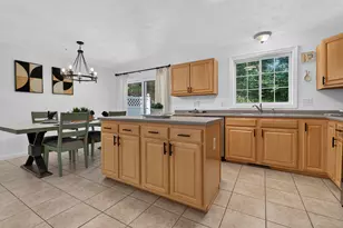 38 Georgetowne Dr, Nashua, NH 03062 - Photo 13