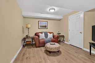 38 Georgetowne Dr, Nashua, NH 03062 - Photo 41