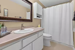 38 Georgetowne Dr, Nashua, NH 03062 - Photo 37