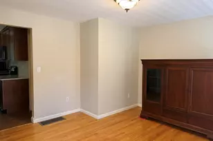 35 Cherrywood Dr, Dover, NH 03820 - Photo 9