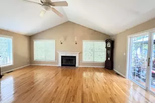 35 Cherrywood Dr, Dover, NH 03820 - Photo 3