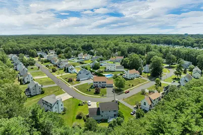 41 Viola Circle, Seabrook, NH 03847 - Photo 13