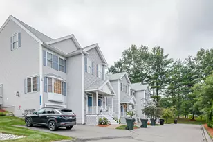 19 Georgetown Dr, Nashua, NH 03062 - Photo 1