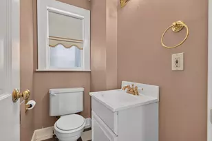 831 Maple St, Manchester, NH 03104 - Photo 19