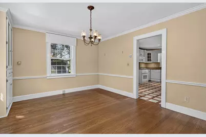 831 Maple Street, Manchester, NH 03104 - Photo 17