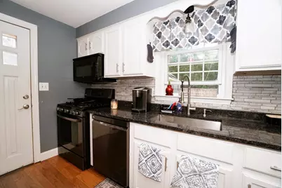 90 Green Road, Raymond, NH 03077 - Photo 9