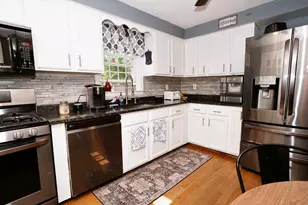 90 Green Rd, Raymond, NH 03077 - Photo 11