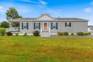 214 Mackerel Ave, Portsmouth, NH 03801 - Photo 1