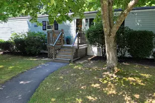 6 Saturn Ln, Nashua, NH 03062 - Photo 1