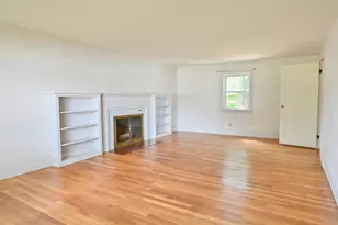 255 North St, Manchester, NH 03104 - Photo 27