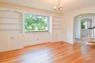 255 North St, Manchester, NH 03104 - Photo 11