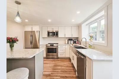 268 Lafayette Road #1, Portsmouth, NH 03801 - Photo 1