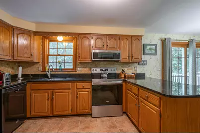 21 Marty Drive, Merrimack, NH 03054 - Photo 5