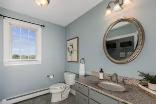 93 Bunker Hill Ave, Stratham, NH 03885 - Photo 17