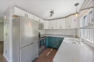 23 Old Stagecoach Rd, Epping, NH 03042 - Photo 3