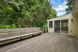 34 Valley St, Laconia, NH 03246 - Photo 9