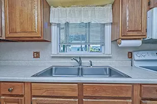 18 Pershing St, Nashua, NH 03060 - Photo 13