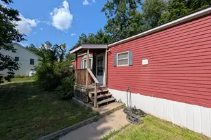 14 Seagroves St, Wilton, NH 03086 - Photo 25