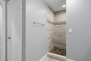 25 Clearwater Dr, Dover, NH 03820 - Photo 27