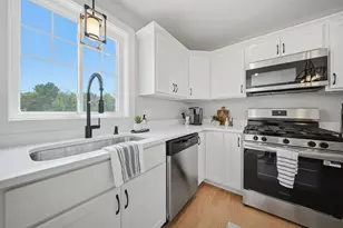 8 Robin Wy, Chester, NH 03036 - Photo 21