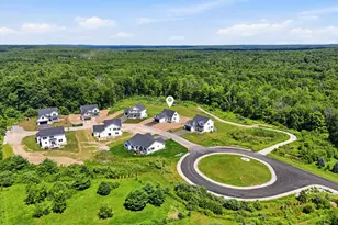 8 Robin Wy, Chester, NH 03036 - Photo 5