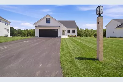 8 Robin Way #7, Chester, NH 03036 - Photo 3
