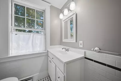 2484 Elm Street, Manchester, NH 03104 - Photo 41