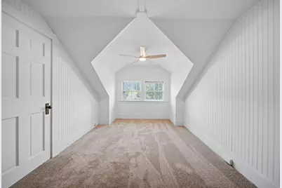 2484 Elm Street, Manchester, NH 03104 - Photo 37