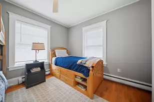 2484 Elm St, Manchester, NH 03104 - Photo 19