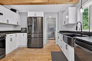 24 Hanson St, Somersworth, NH 03878 - Photo 17
