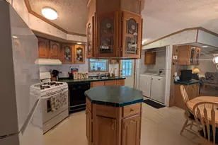 732 Concord Stage Rd, Weare, NH 03281 - Photo 5