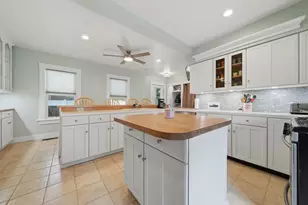 89 Riddle St, Manchester, NH 03102 - Photo 23