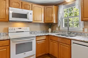 61 Glen Dr, Hudson, NH 03051 - Photo 33
