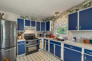 9 Alderwood Ct, Claremont, NH 03743 - Photo 13