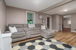 54 Elm St, Concord, NH 03303 - Photo 7