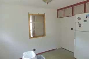 121 Woodland Cir, Raymond, NH 03077 - Photo 5