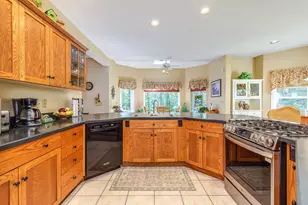 14 Fieldstone Dr, Hooksett, NH 03106 - Photo 9